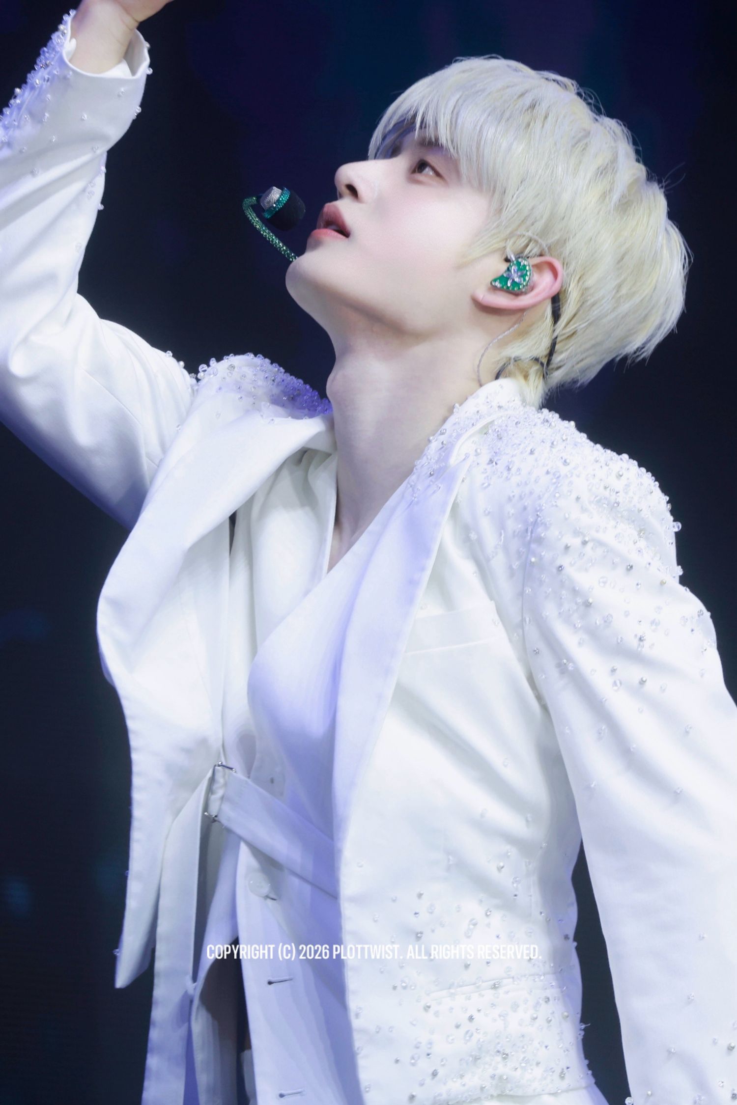 Potret di balik layar Kim Jiwoong (ZEROBASEONE)