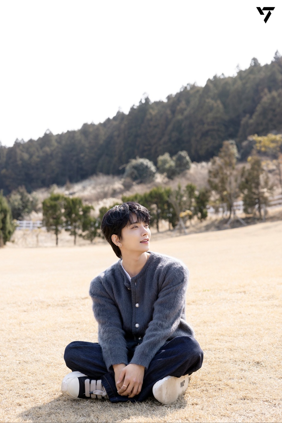 Latest photo of Joshua (SEVENTEEN)