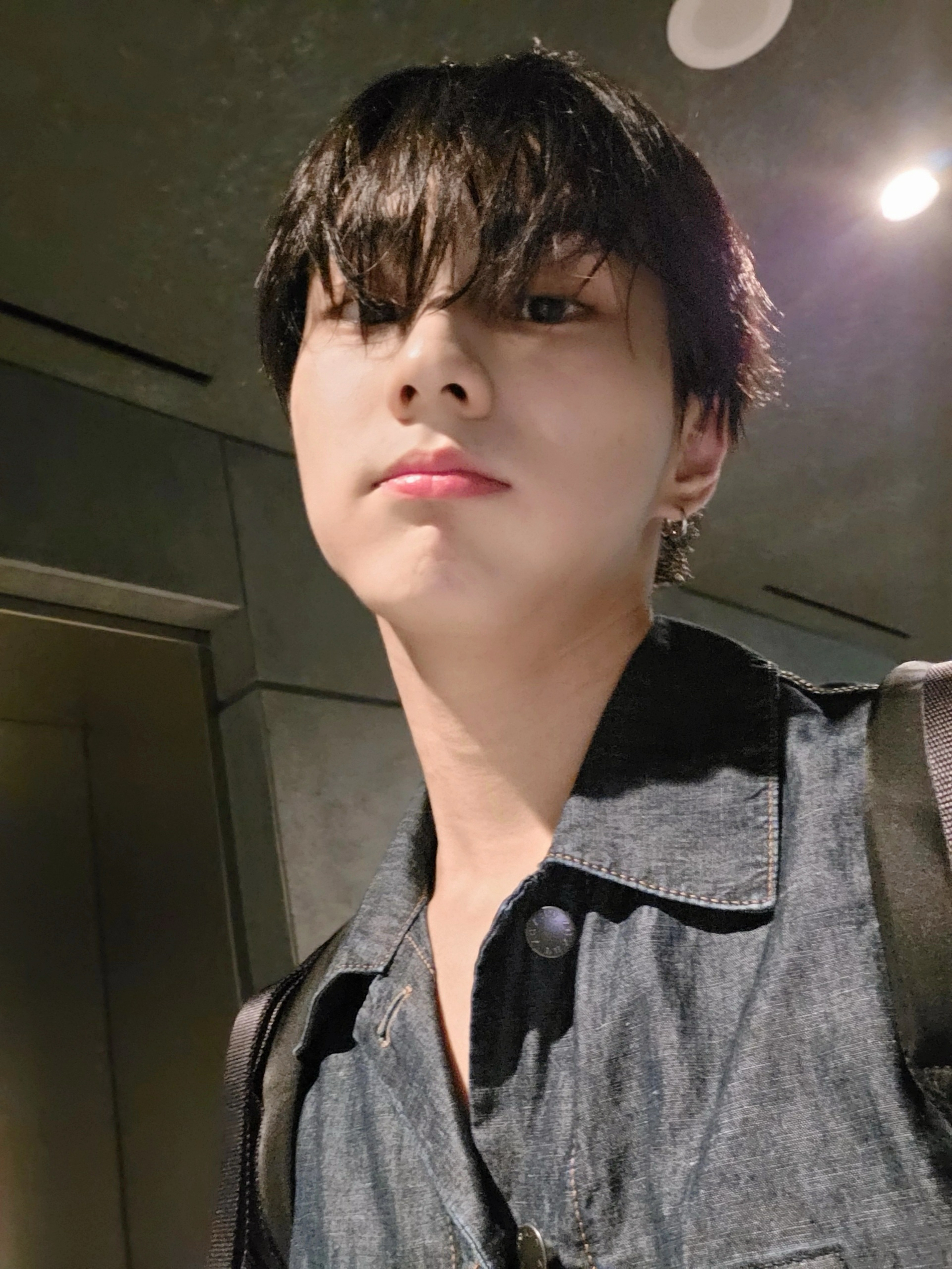 Latest photo of Jungwon (ENHYPEN)