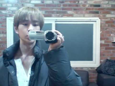 Behind-the-scenes cut of SHINee