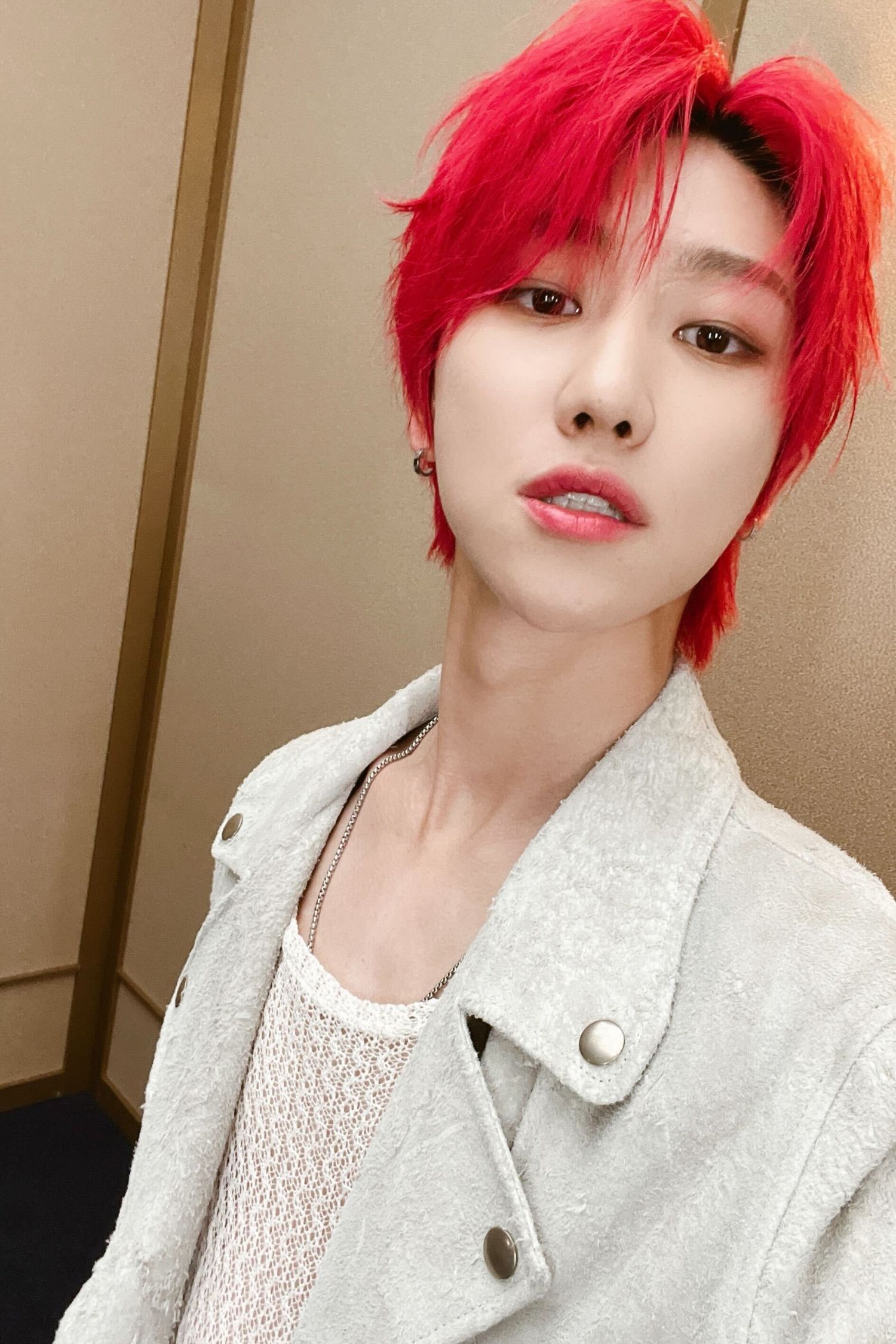 Behind-the-scenes cut of The 8 (SEVENTEEN)