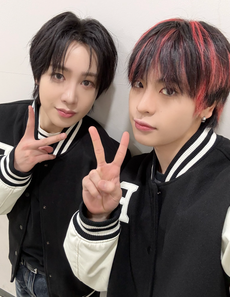 A moment captured by Xikers's fan