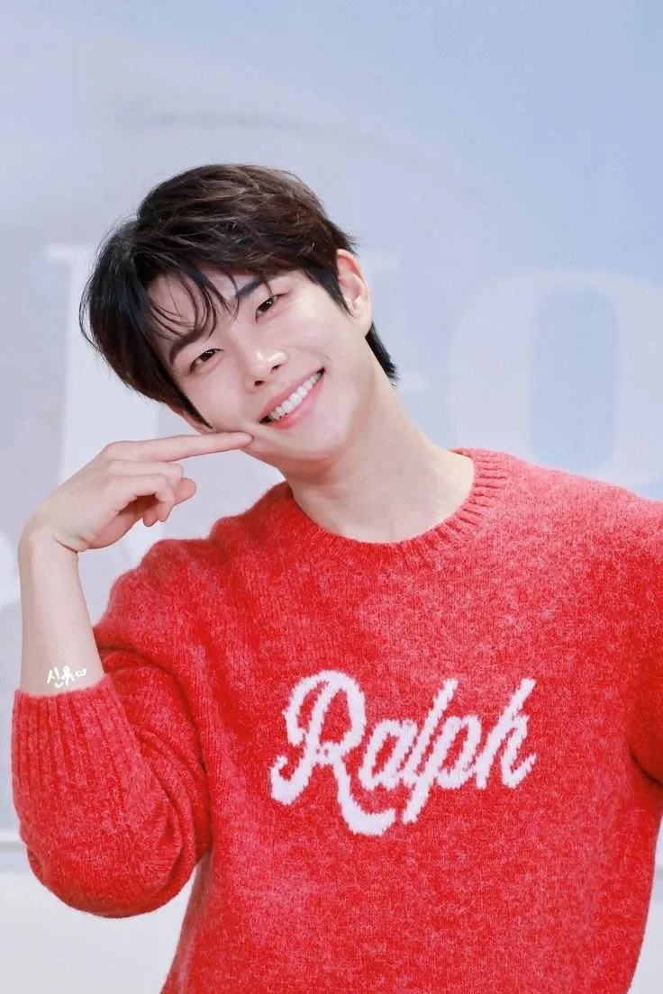 Latest photo of MJ (ASTRO)