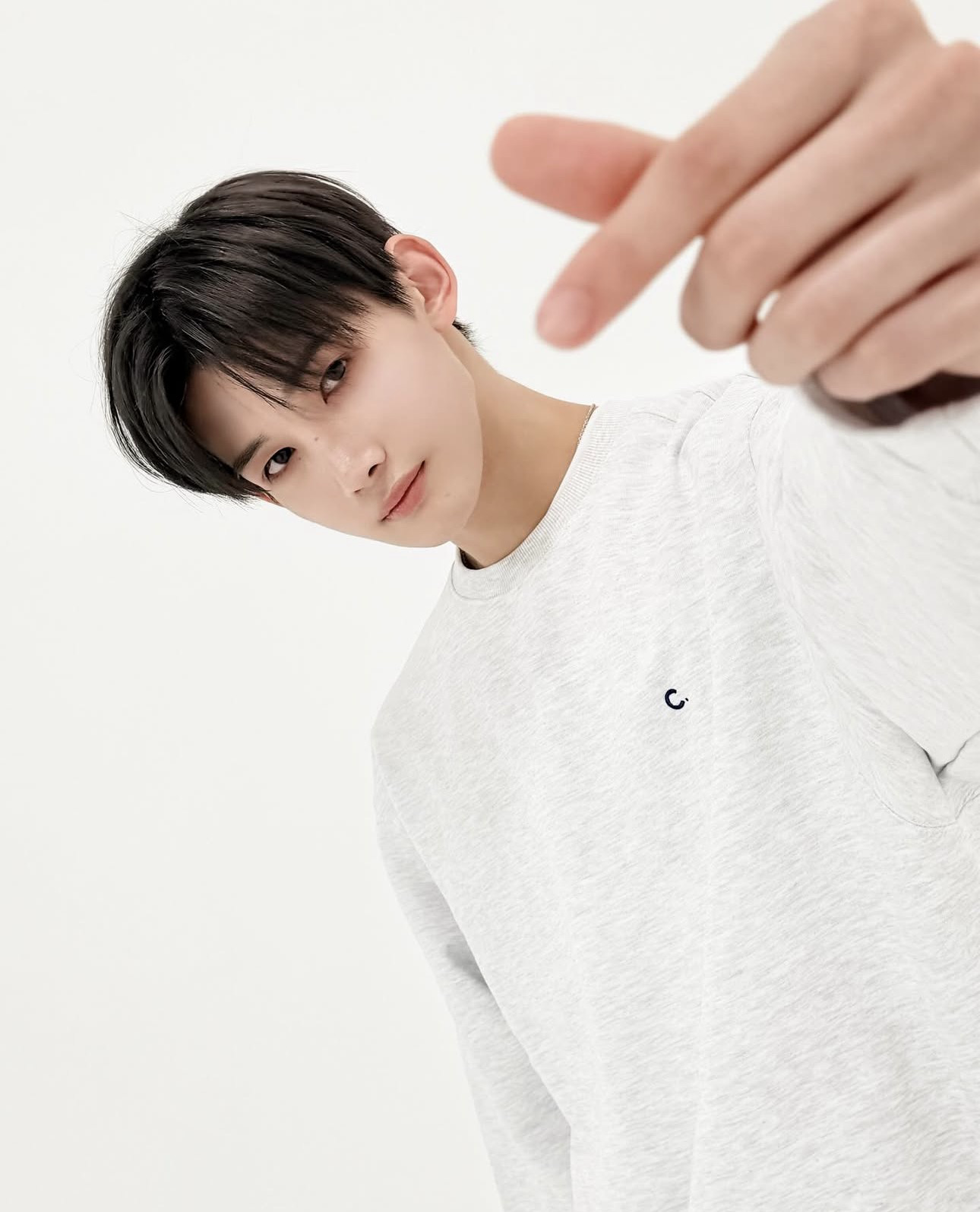 Behind-the-scenes cut of Jo (&TEAM)