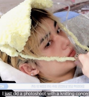 현진 (Stray Kids)의 비하인드 컷