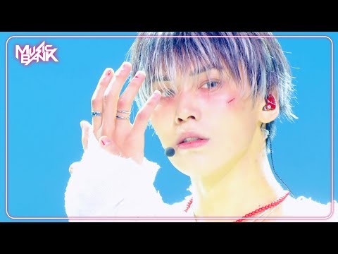 A moment captured by Rocky's fan