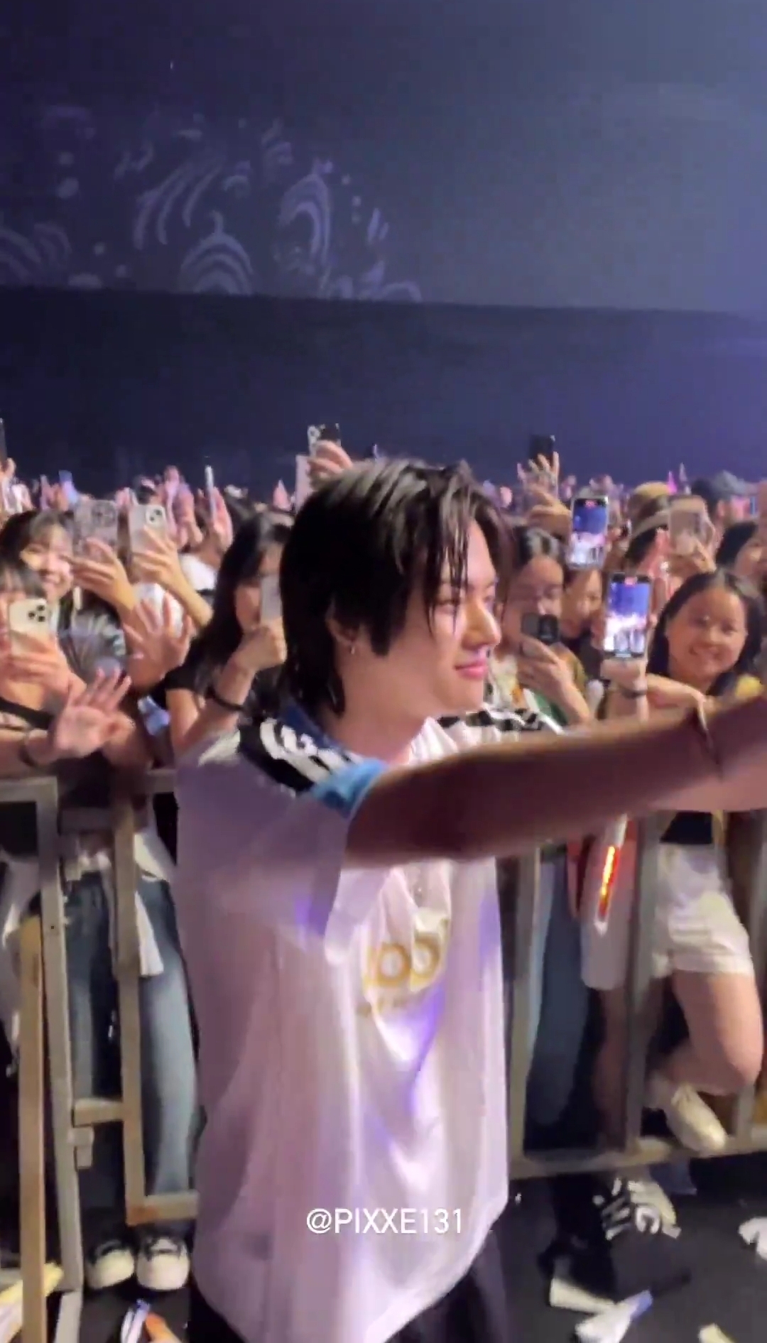 Fandom-recommended wallpaper image of Lee Leo (ALPHA DRIVE ONE)