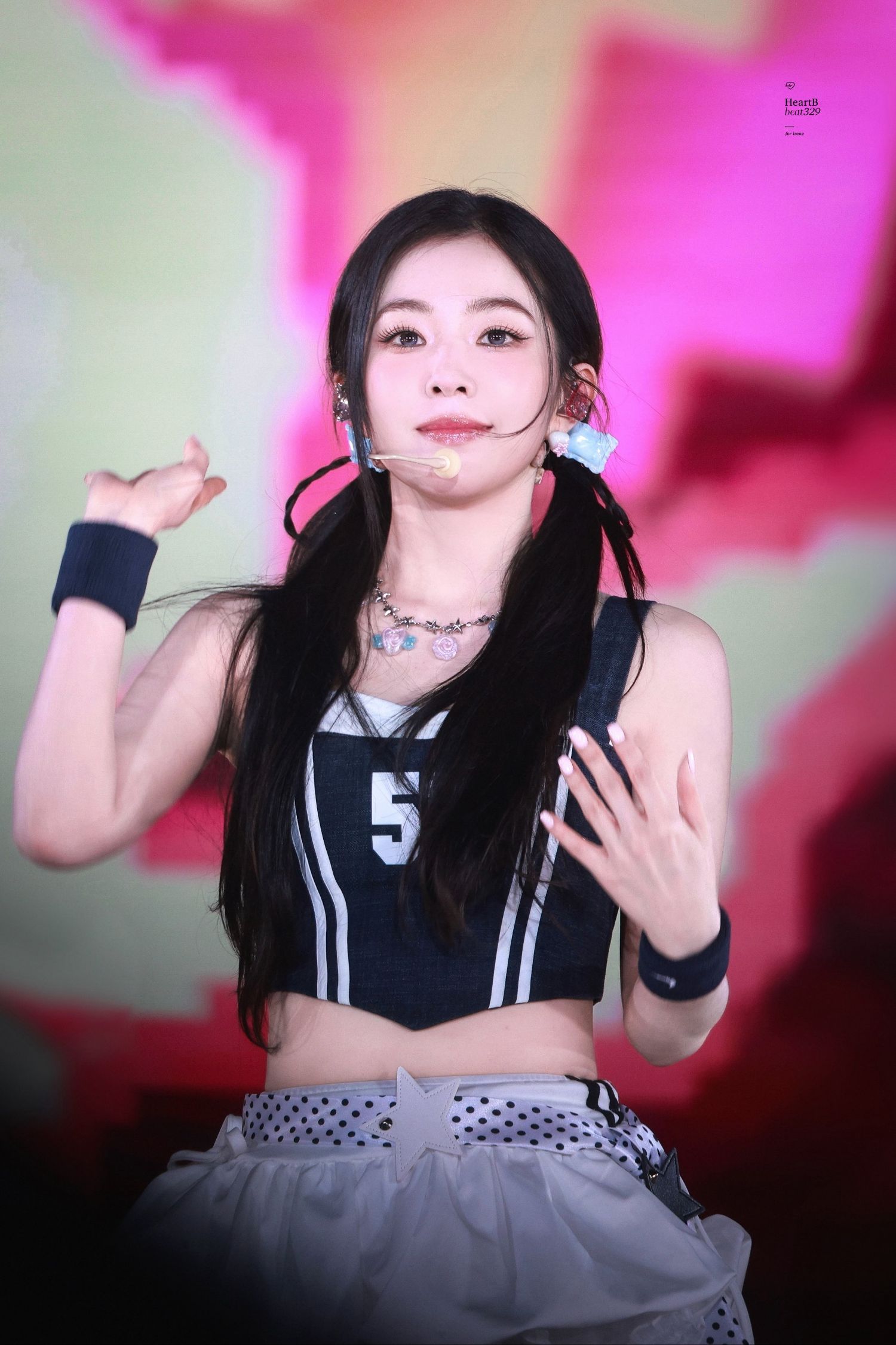 Behind-the-scenes cut of Irene (Red Velvet)