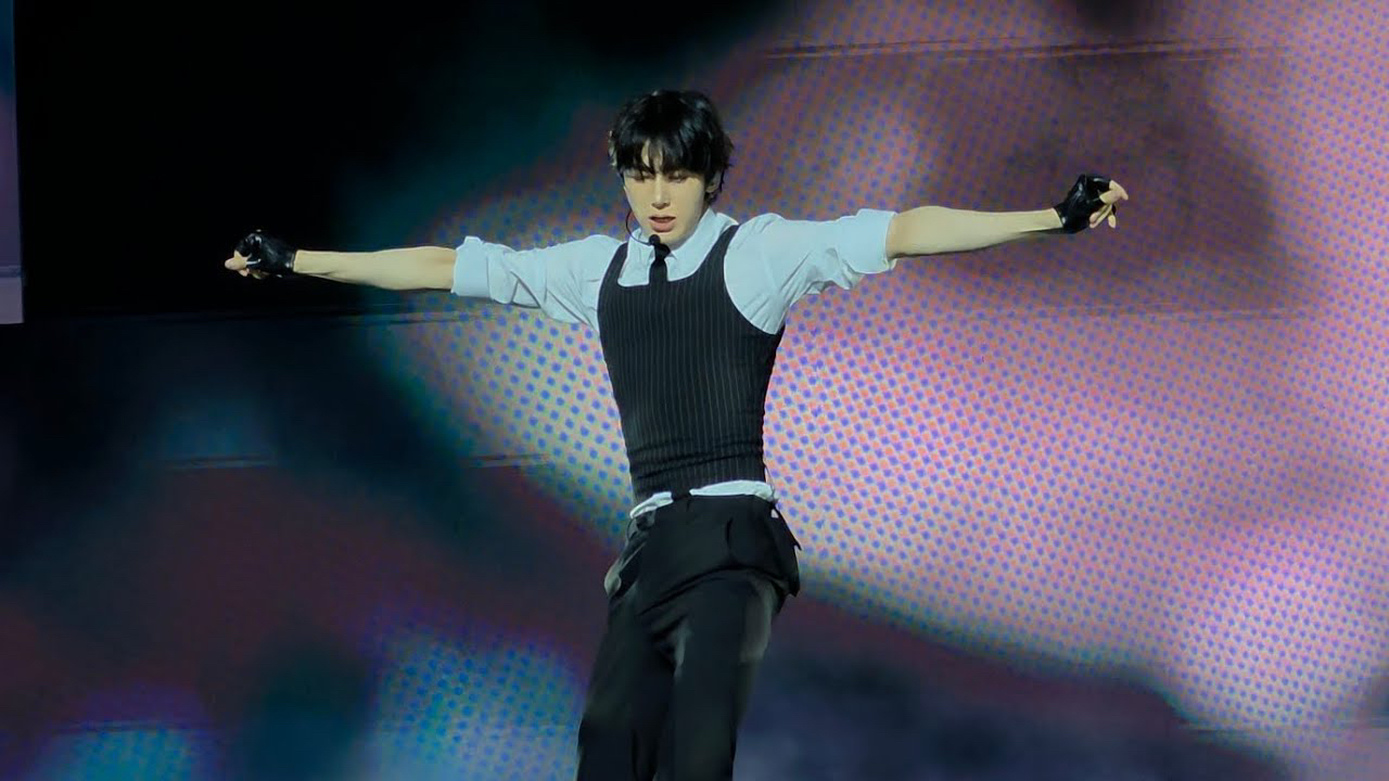 Momen yang diabadikan oleh penggemar MONSTA X