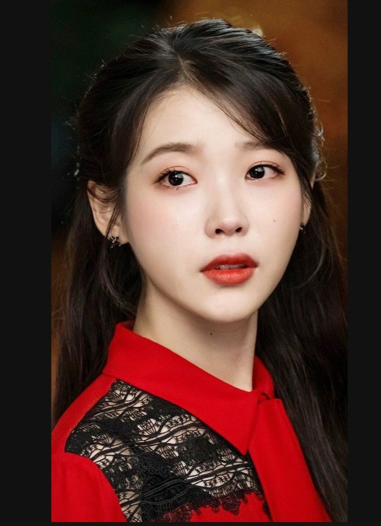 아이유의 비하인드 컷