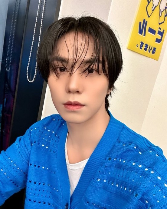 A moment captured by Rocky's fan