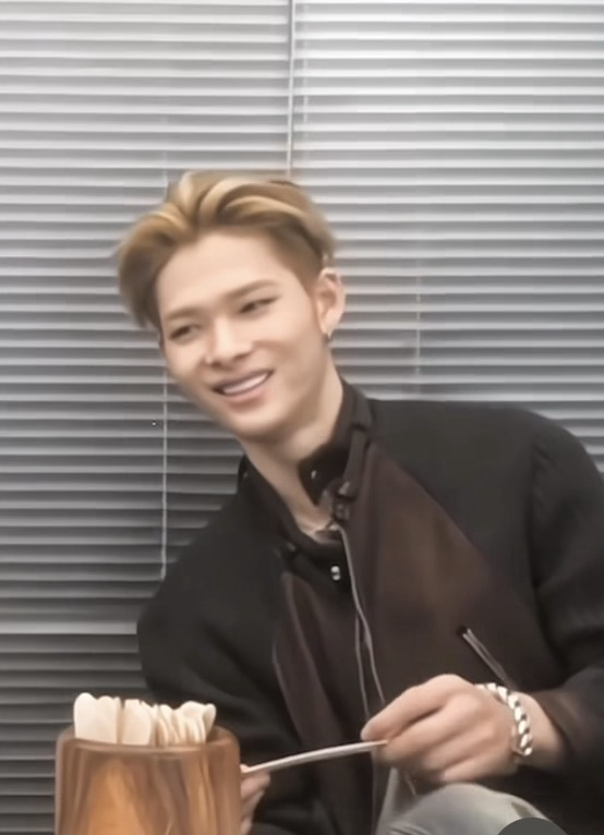 Potret di balik layar NI-KI (ENHYPEN)