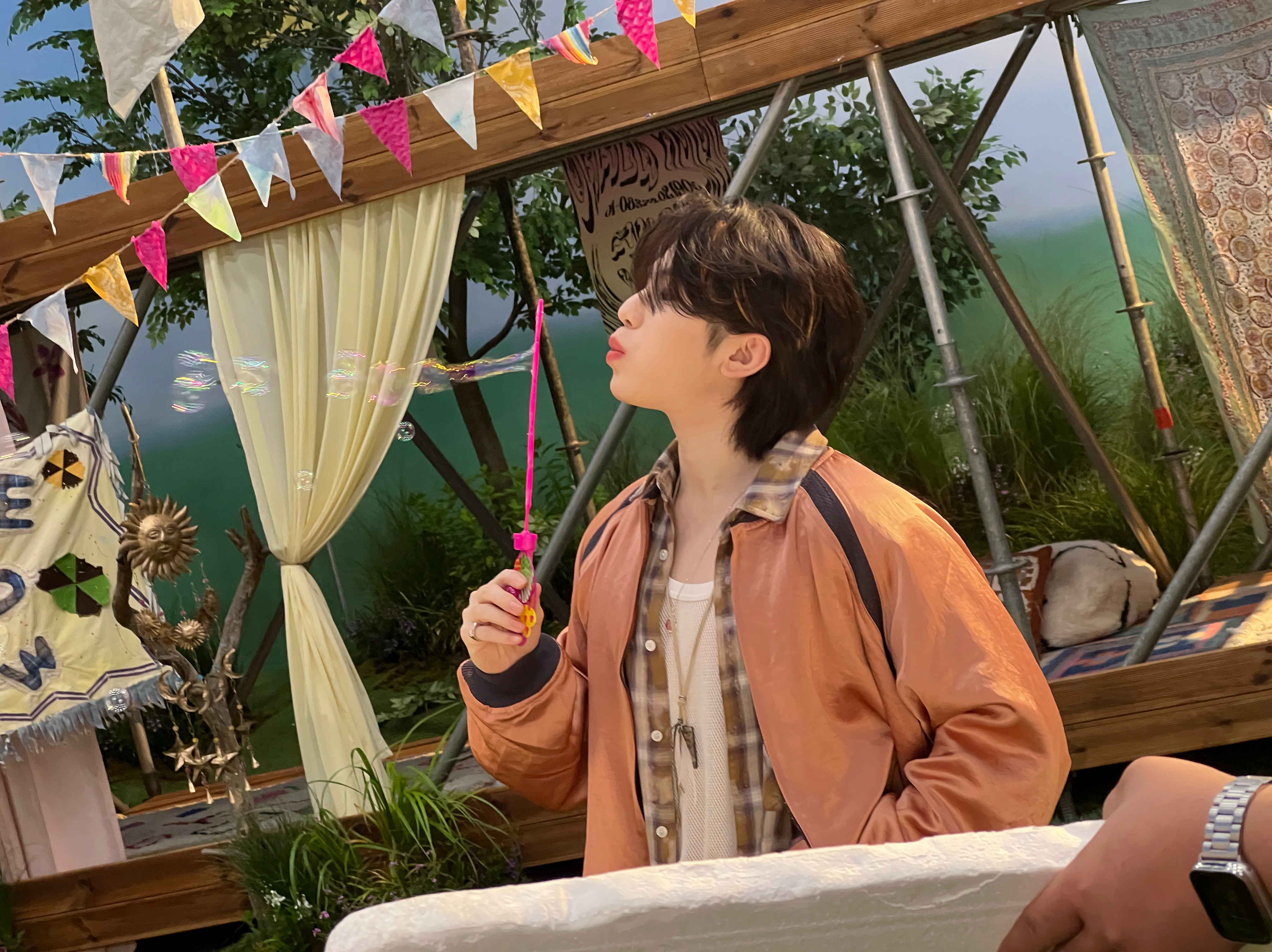 Behind-the-scenes cut of Woozi (SEVENTEEN)