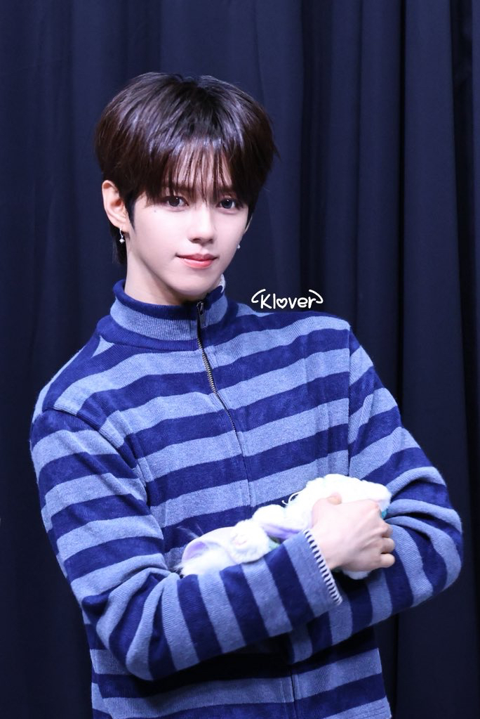 제이엘 (아홉) 최근 활동샷