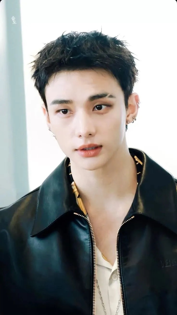 The most beloved wallpaper among Hyunjin (Stray Kids)'s fans