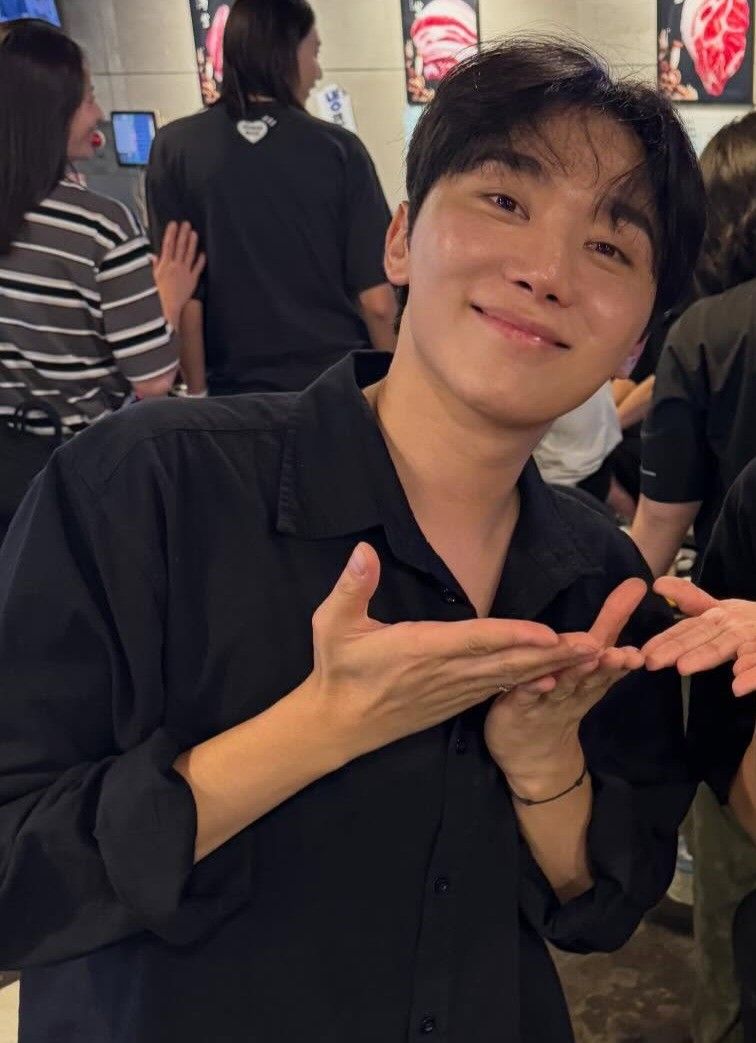 Latest photo of Seungkwan (SEVENTEEN)