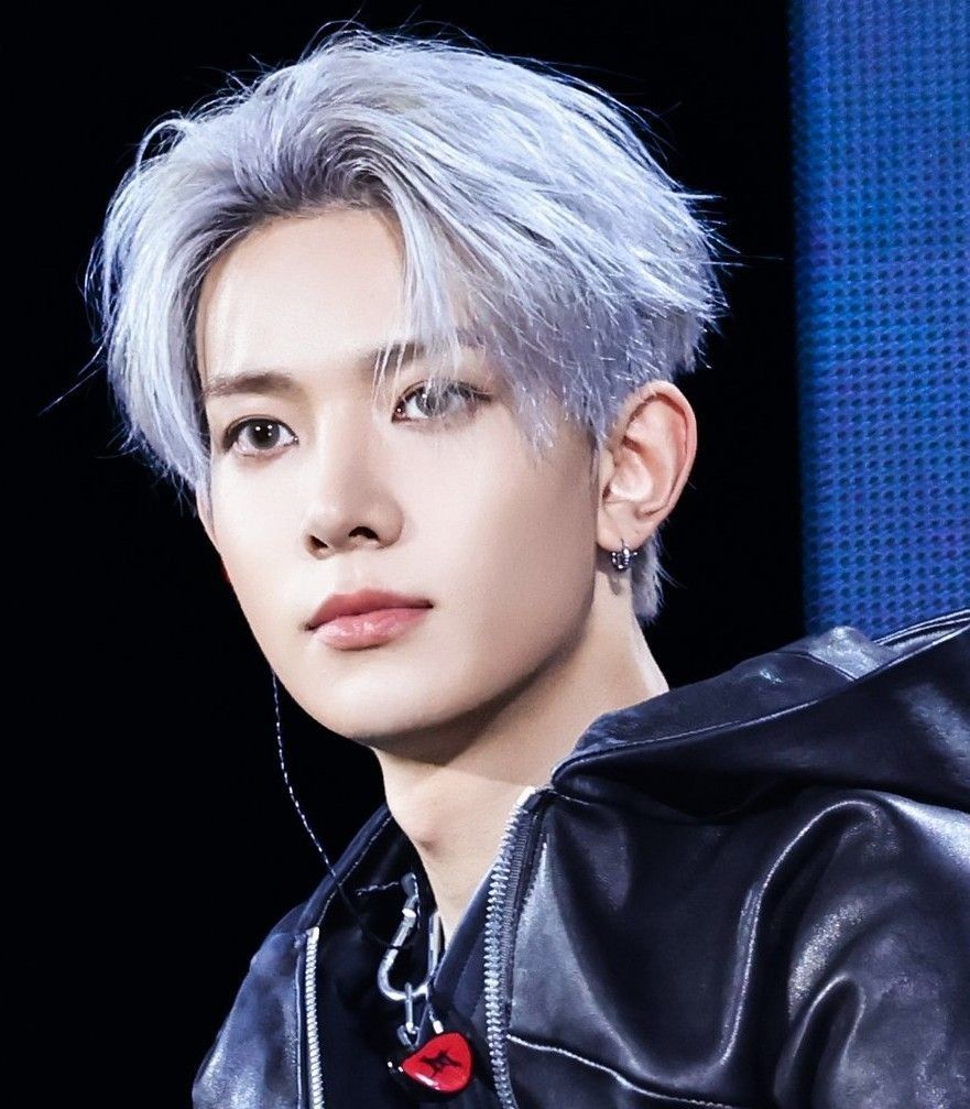 ヒスン (ENHYPEN)の最近の活動写真