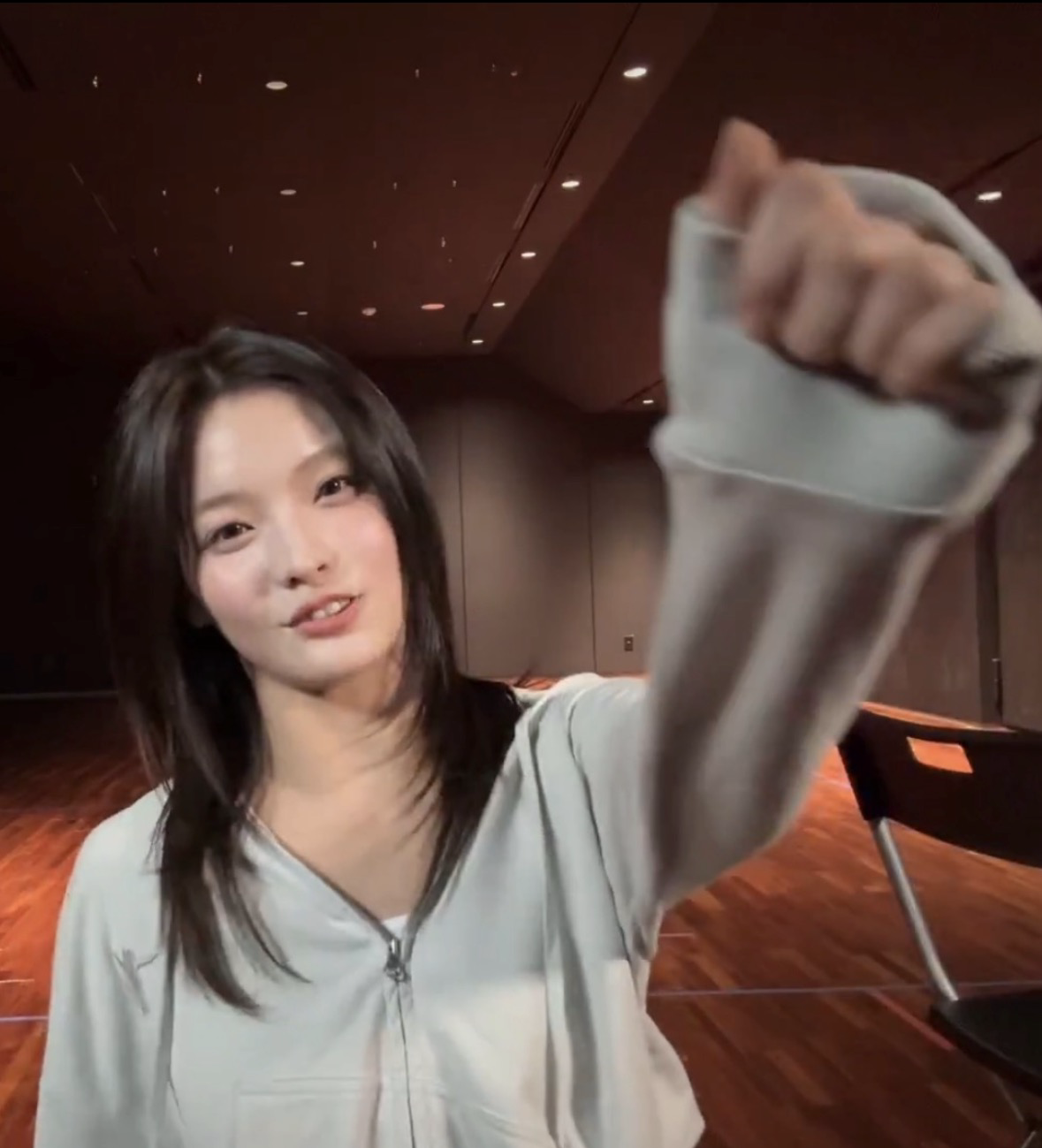 A moment captured by Iroha (ILLIT)'s fan