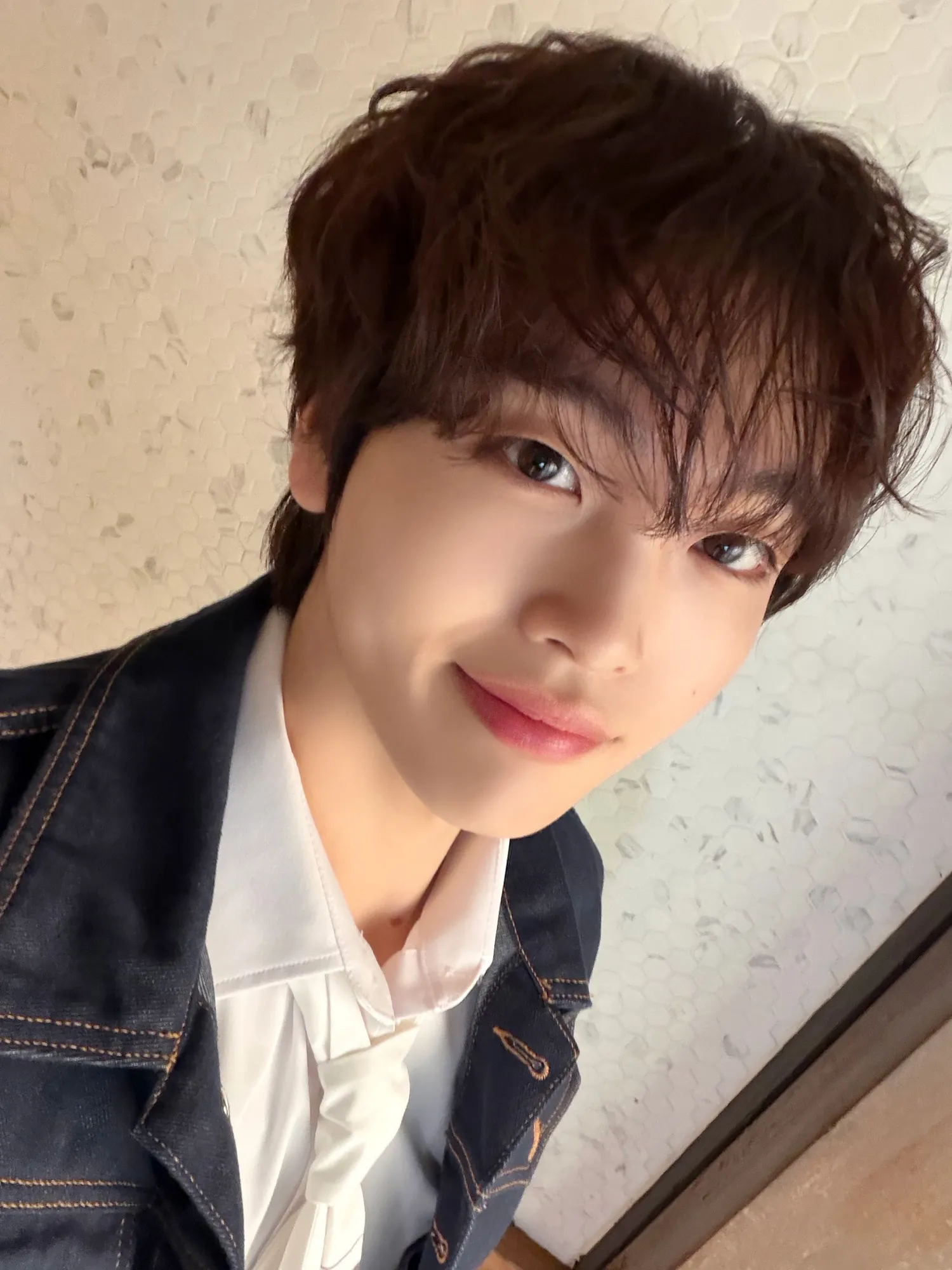 Recent activity shot of Hyeongjun (CRAVITY)