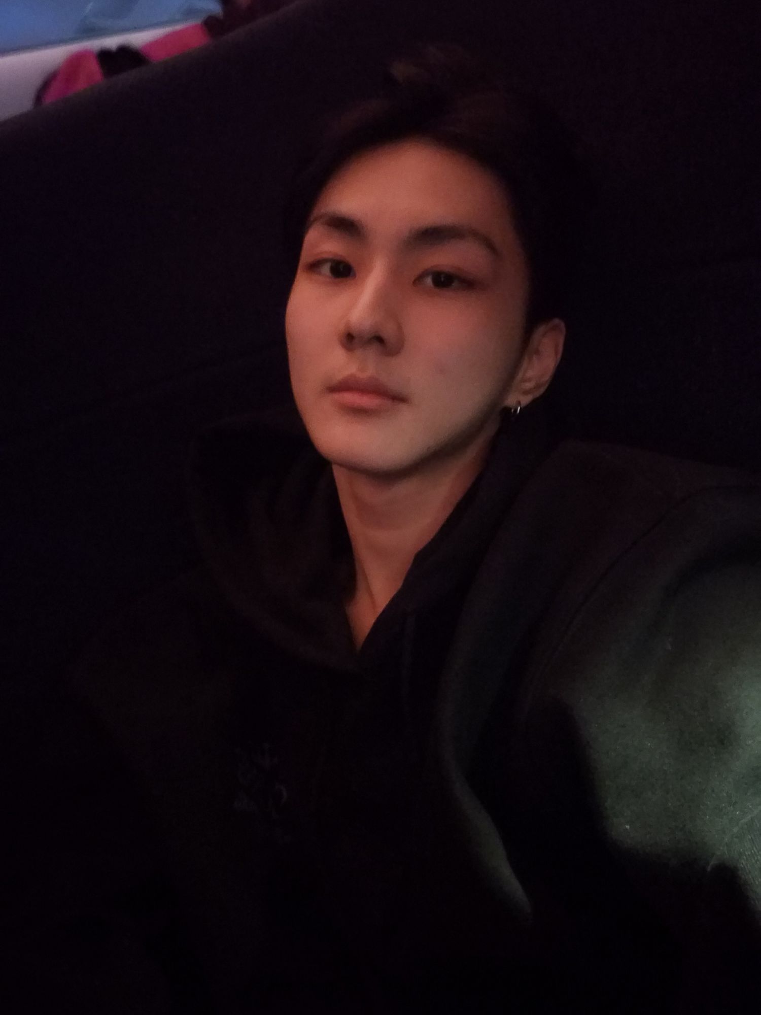 Feed komunitas K-pop terpanas hari ini