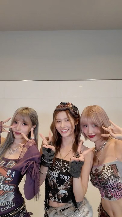 TWICE의 비하인드 컷