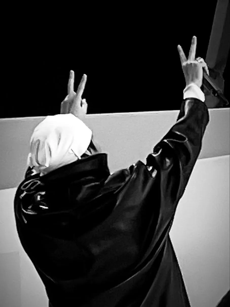 V (防彈少年團)的最新照片