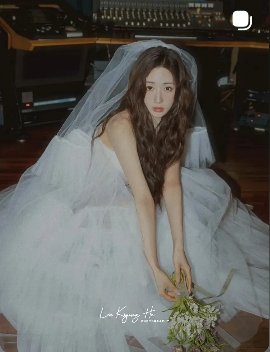 Behind-the-scenes cut of Yoon Bomi (Apink)