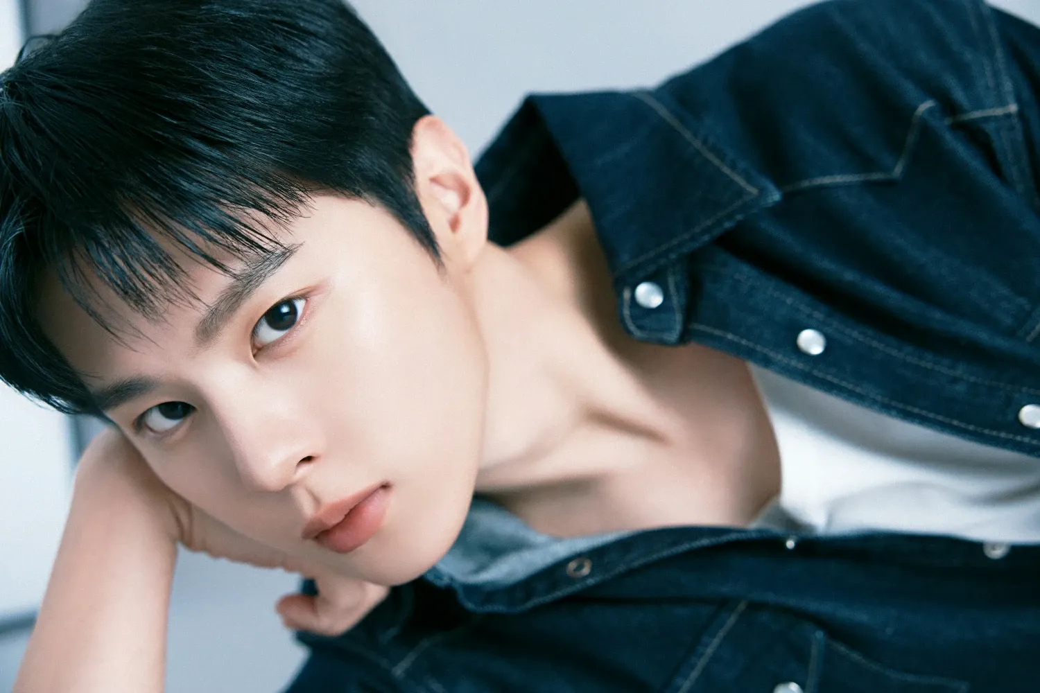 김우석의 최신 사진