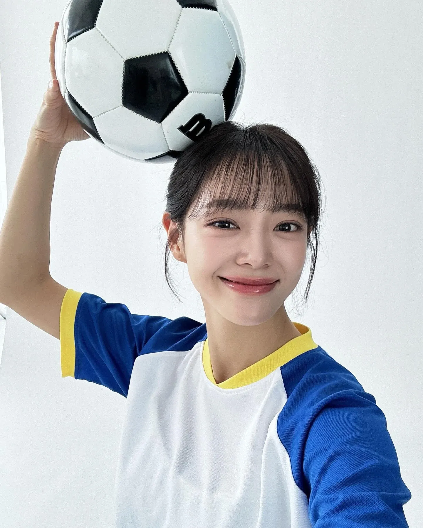 Recent activity shot of Sejeong (I.O.I)