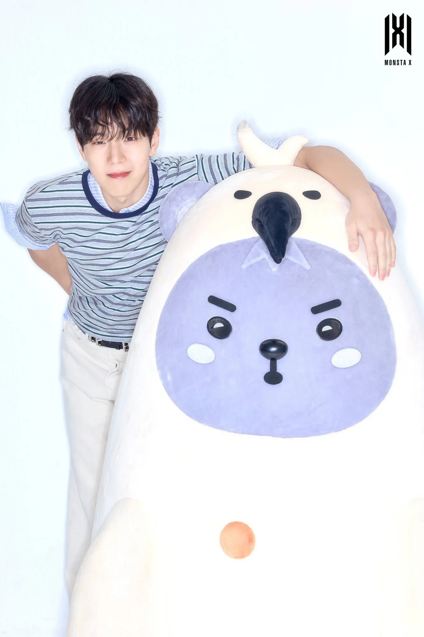 Shownu (MONSTA X)的最新活動照片
