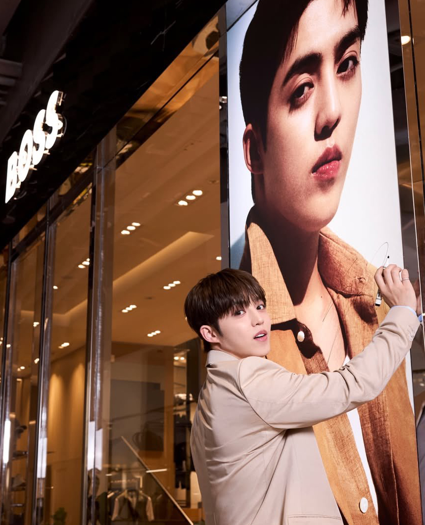 Latest photo of S.Coups (SEVENTEEN)