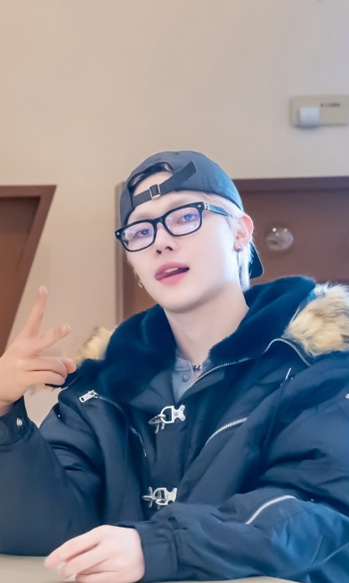 Today's most popular wallpaper in the Nicholas (&TEAM) community