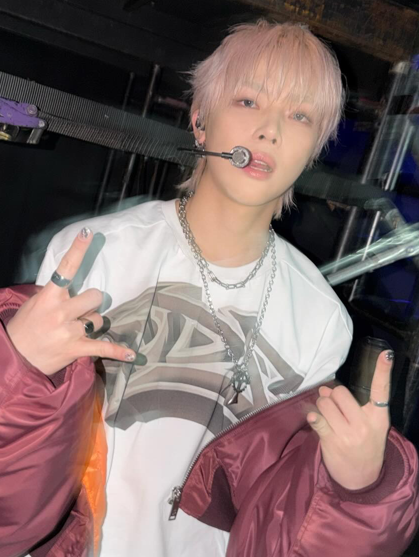 A moment captured by Nicholas (&TEAM)'s fan