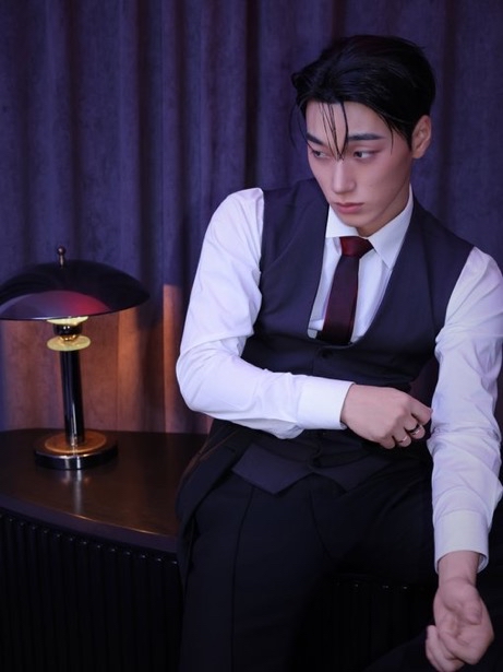 Behind-the-scenes cut of San (ATEEZ)