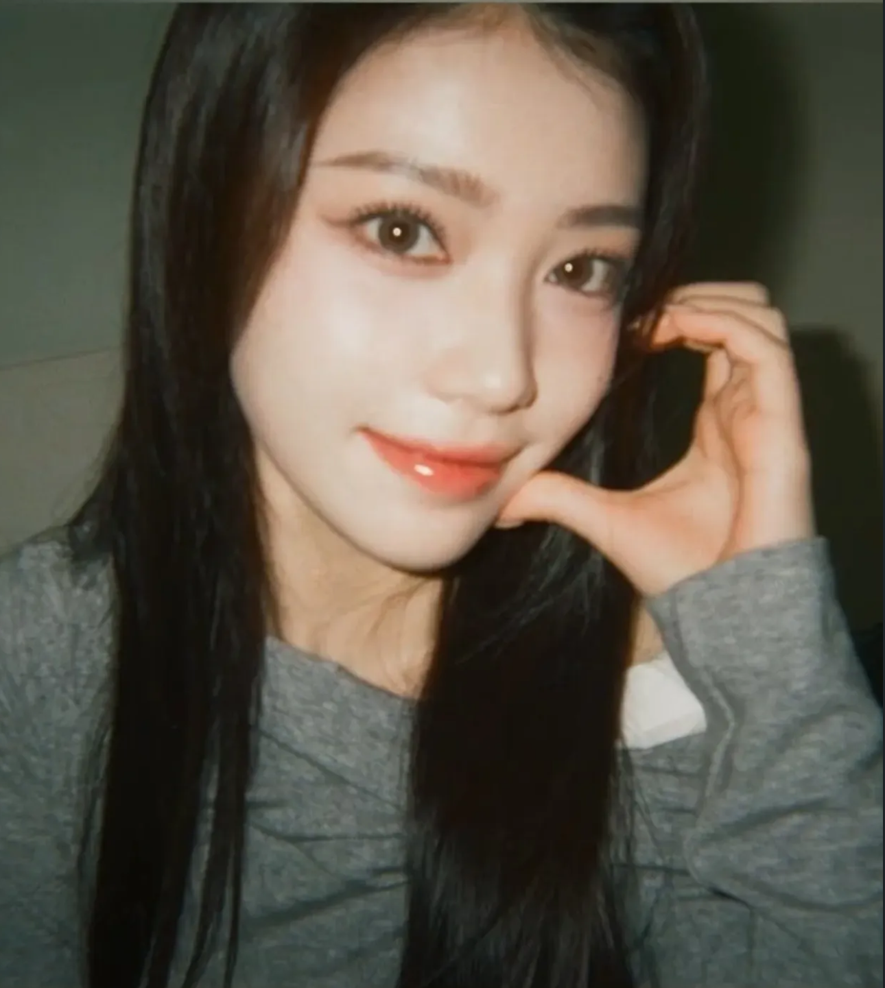 A moment captured by Xiao Ting (Kep1er)'s fan