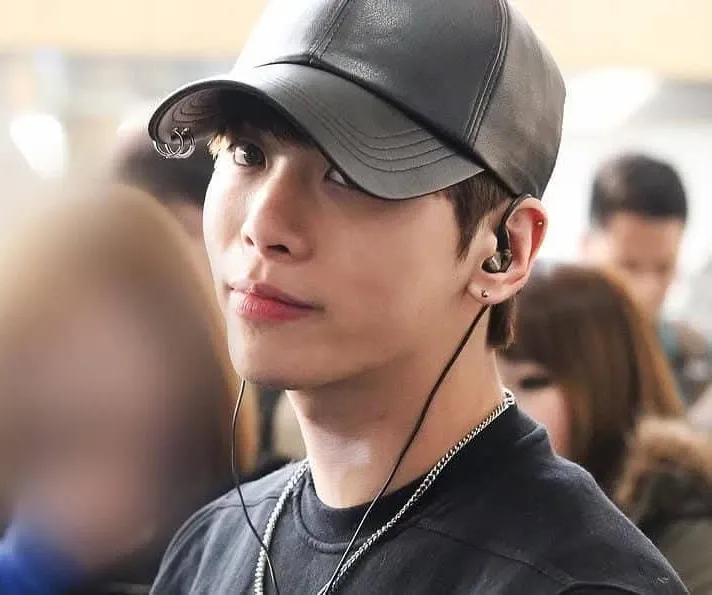 Behind-the-scenes cut of Jonghyun (SHINee)