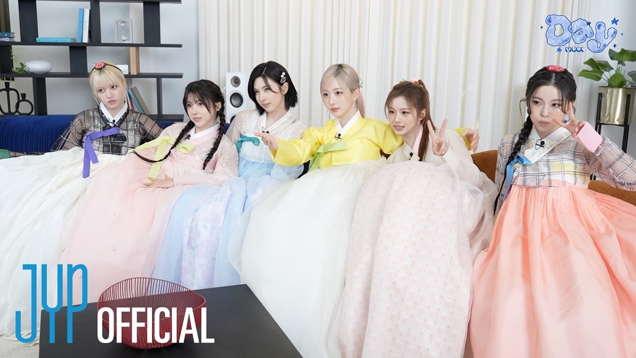 Latest photo of LILY (NMIXX)