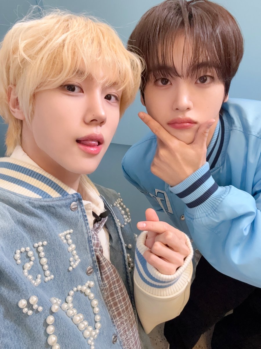 Latest photo of CRAVITY