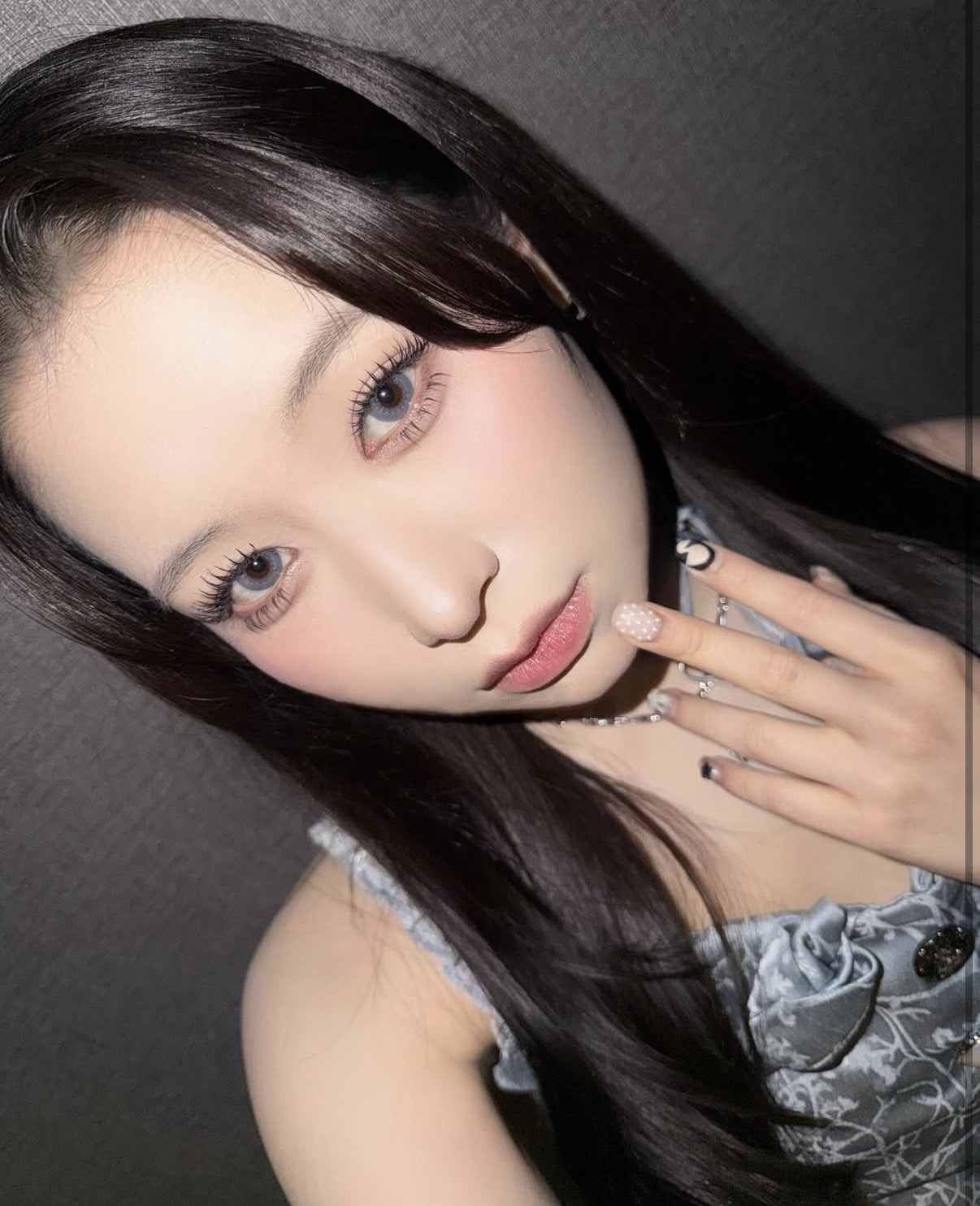 Recent activity shot of Kasahara Momona (ME:I)