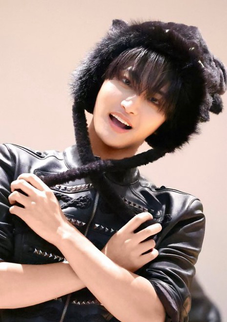 성화 (에이티즈) 최근 활동샷