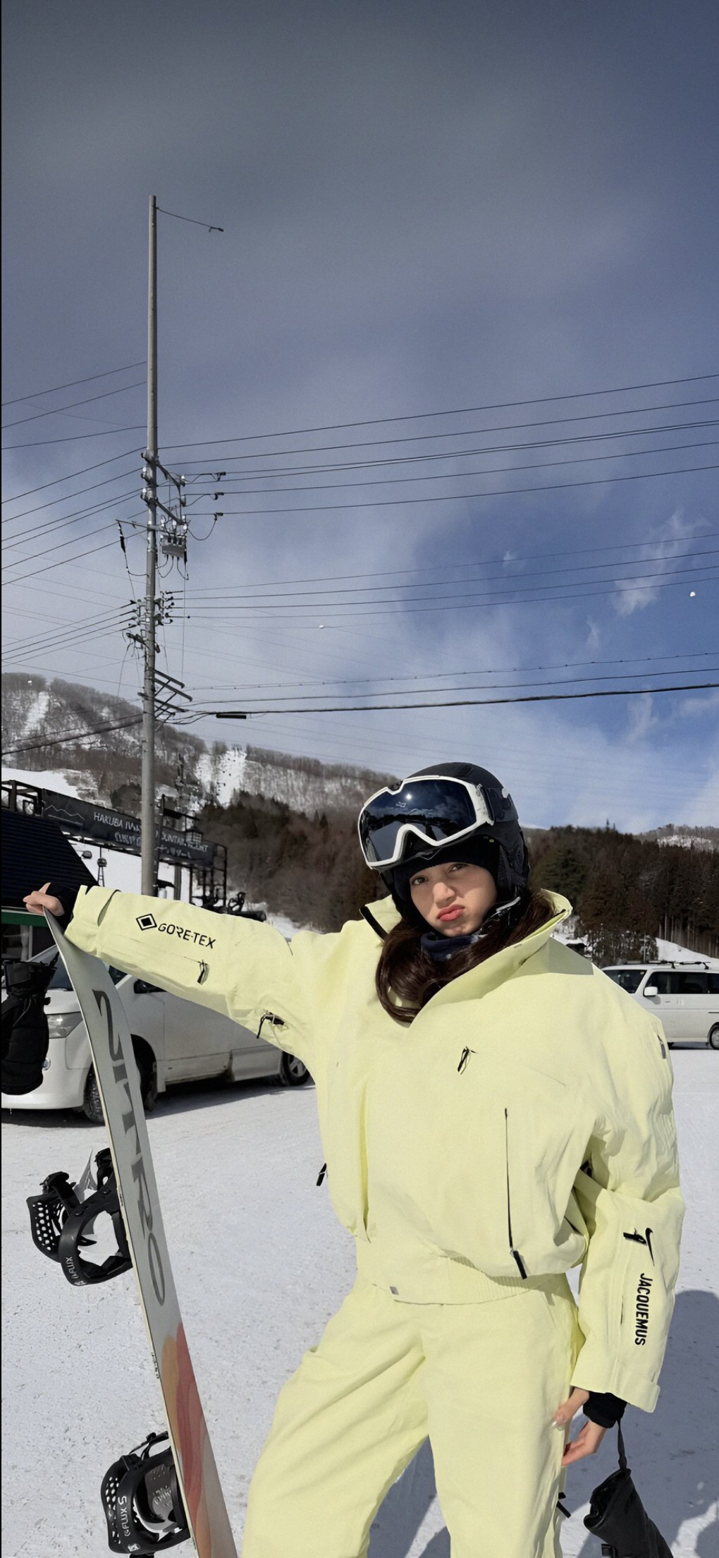 Fandom-recommended wallpaper image of Lisa (BLACKPINK)