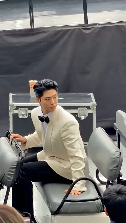 Fandom-recommended wallpaper image of IU