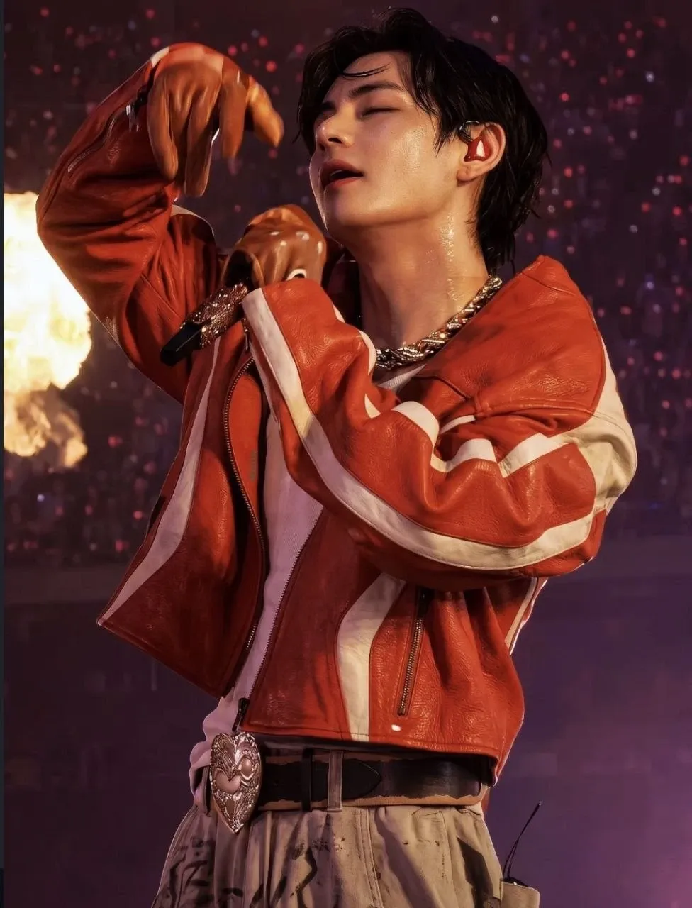 Foto terbaru V (BTS)