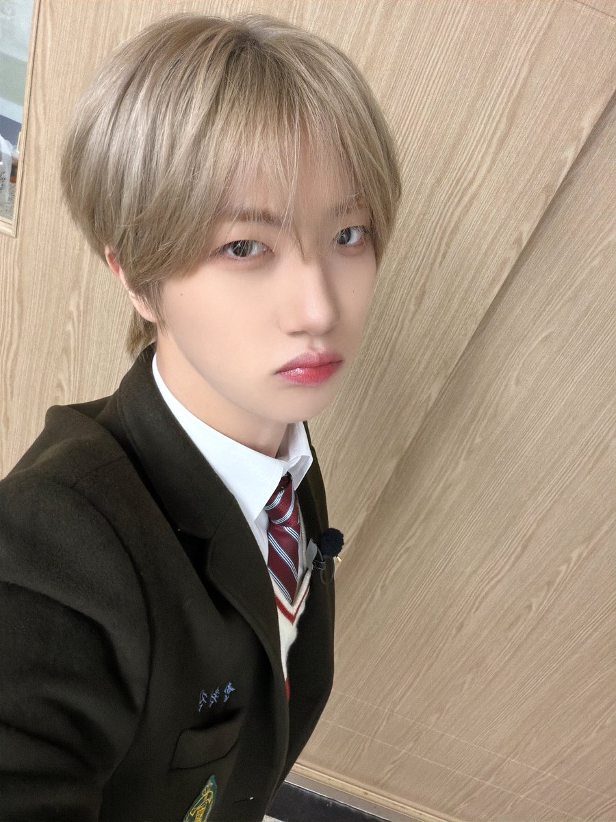 Recent activity shot of CRAVITY