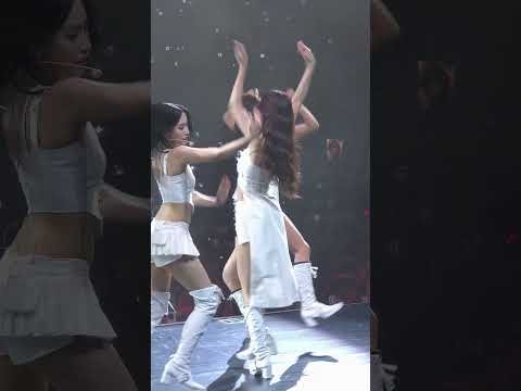 Foto terbaru Momo (TWICE)