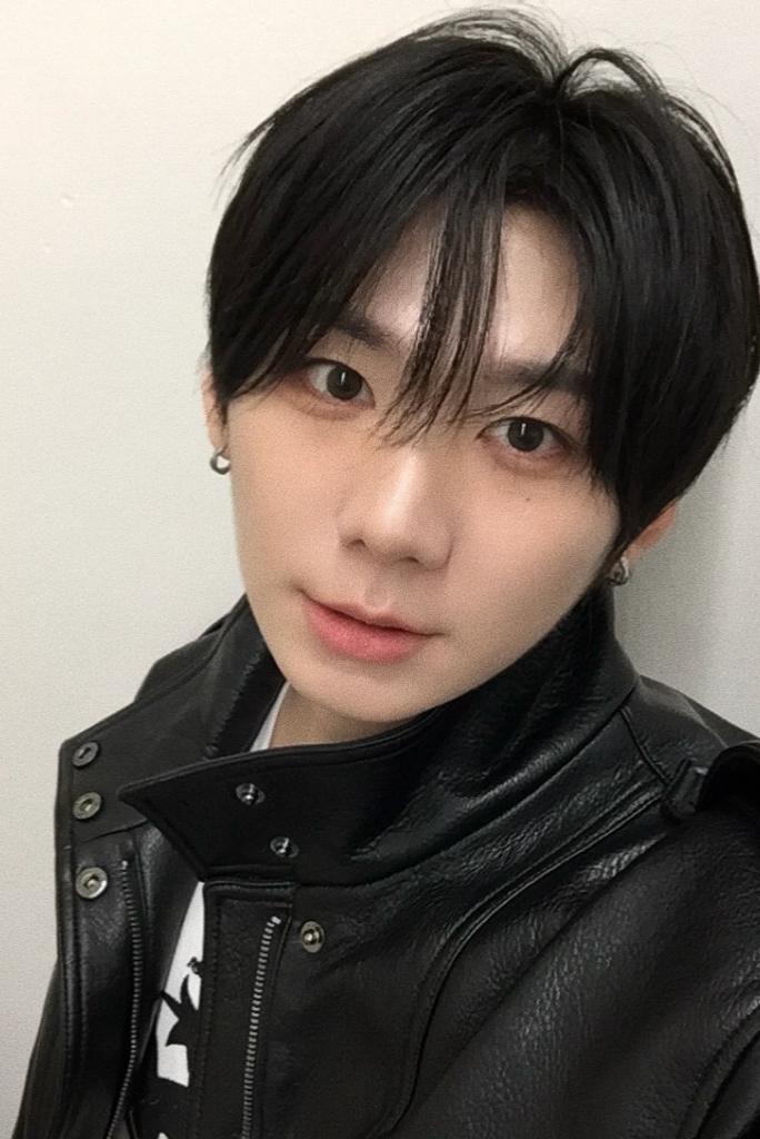 Recent activity shot of Park Han (AHOF)