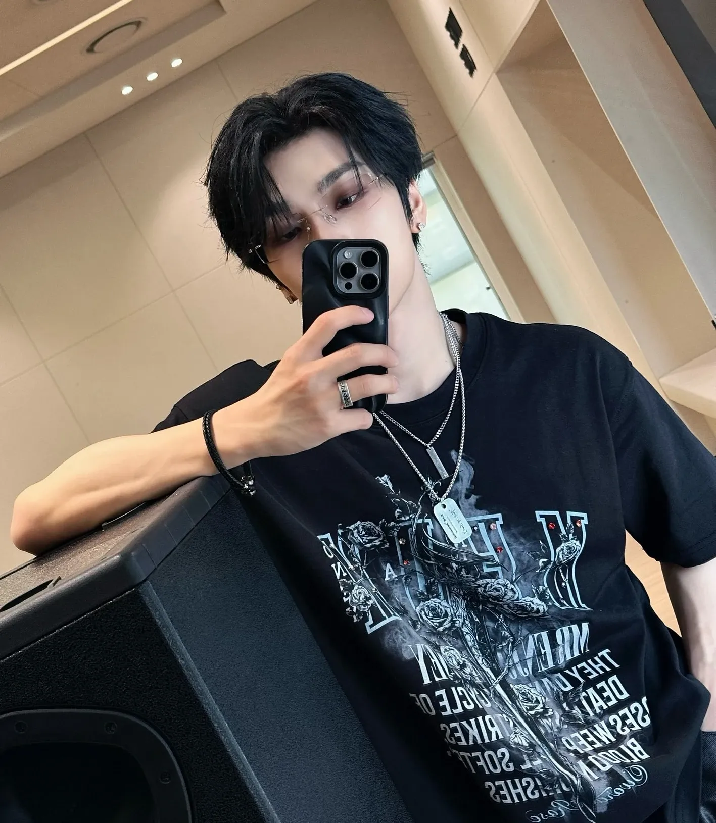 Behind-the-scenes cut of He Xinlong (ALPHA DRIVE ONE)