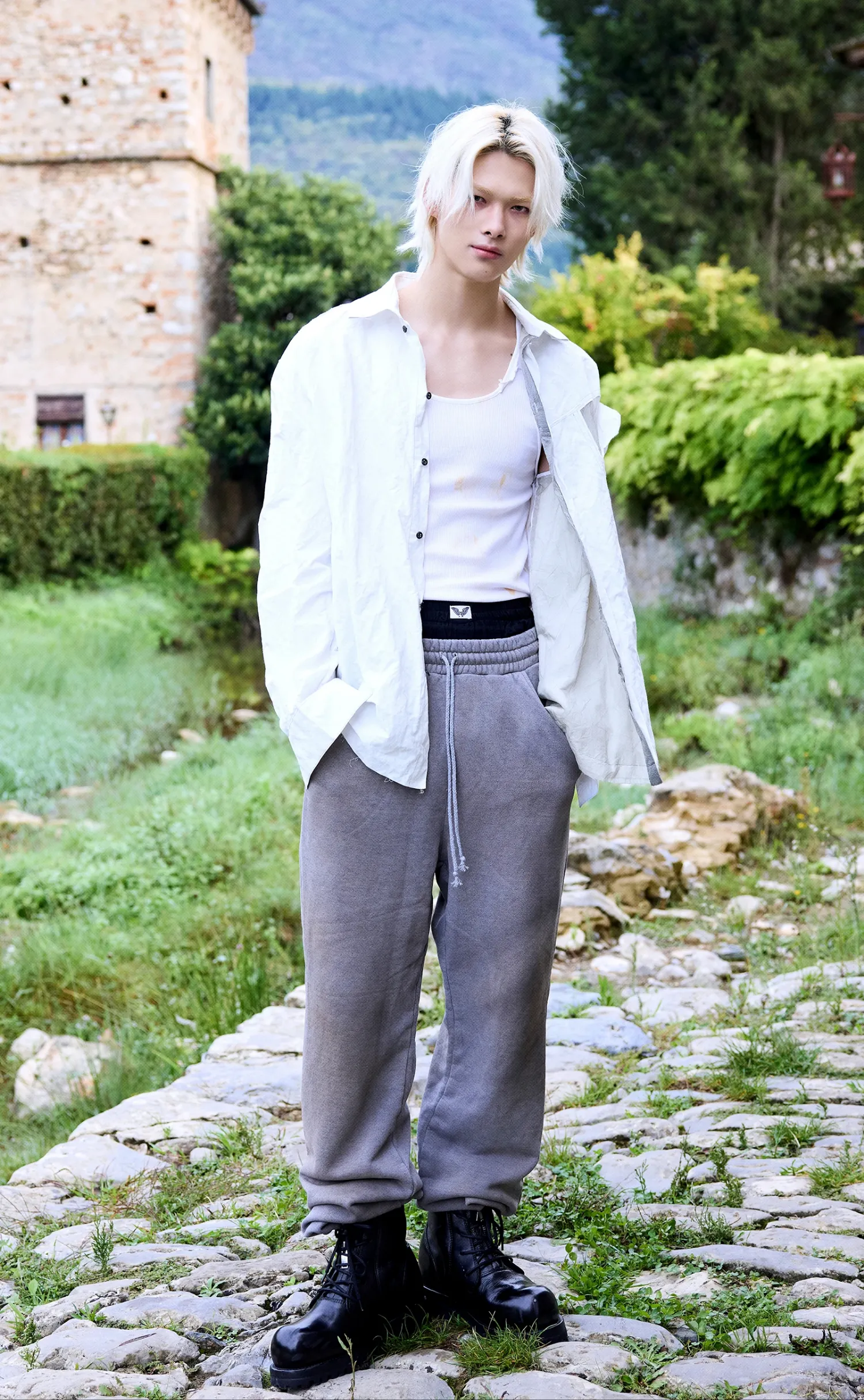 Foto terbaru NI-KI (ENHYPEN)