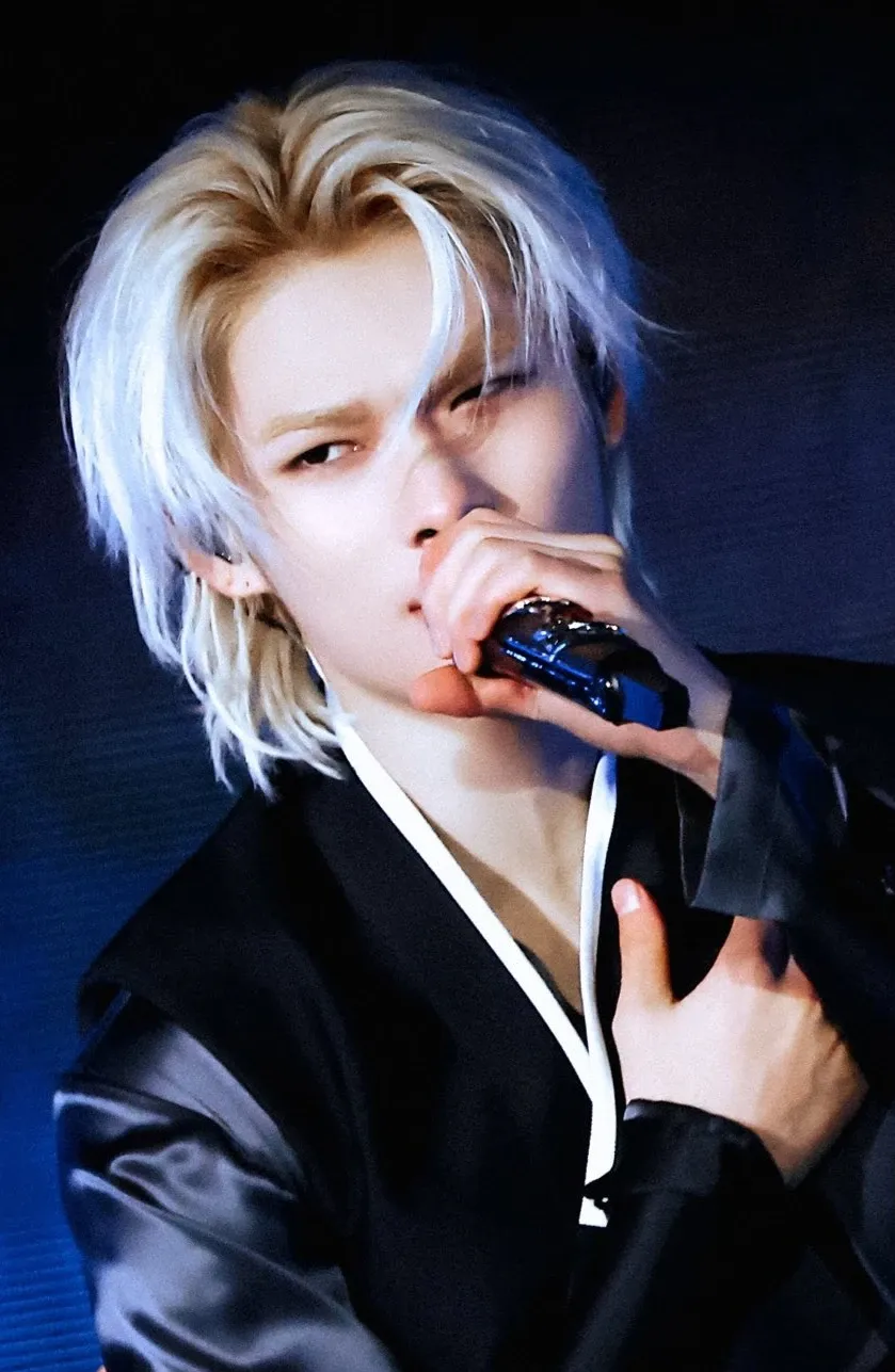 Foto aktivitas terbaru NI-KI (ENHYPEN)