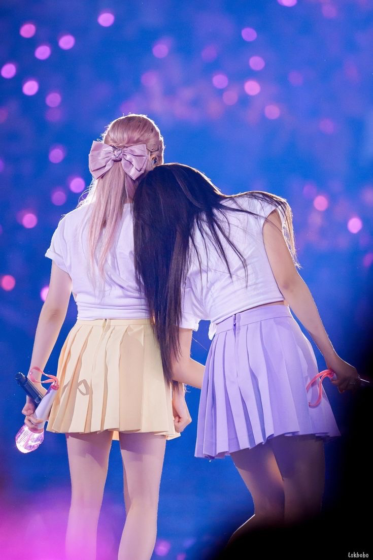 A moment captured by Sooyoung (Girls' Generation)'s fan